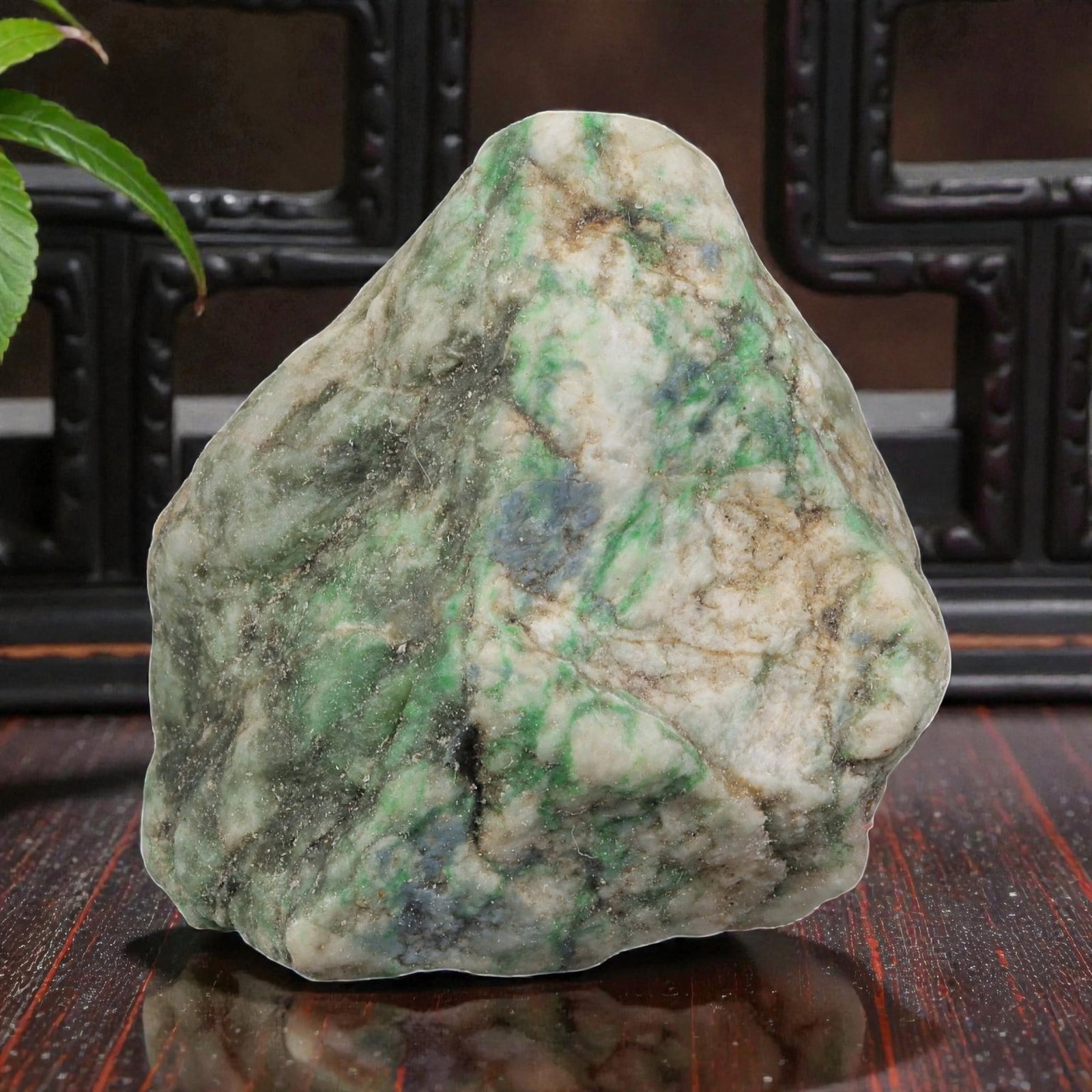 255Ct Natural Type A Burmese Jadeite Jade Rough Stone - Multi-Color Raw Material, 42EA: This is a natural, unpolished rough stone of Type A Burmese jadeite jade, weighing 255 carats and measuring 4.5x4cm. The stone features a striking multi-color pattern, with patches of vibrant green, c