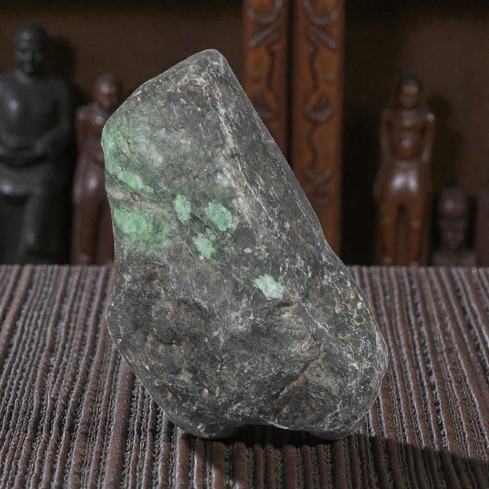 1900ct Natural Burmese Dark Skin Green Spotted Jadeite Jade Rough Stone, 89EA (1 of 2)