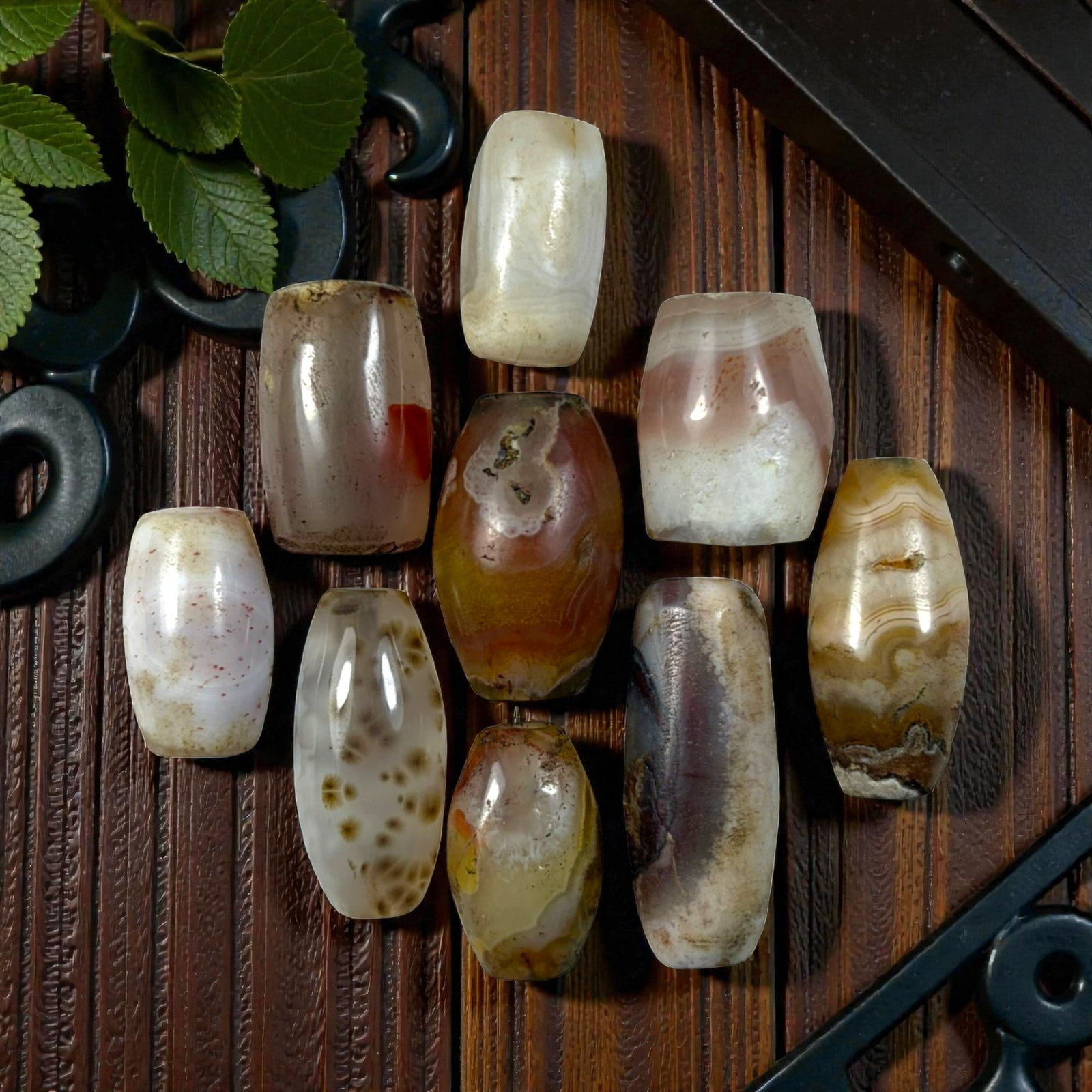 A Lot of 9 Himalayan Banded Agate Beads, Ancient to Antique Period, 21YD (1 of 1)