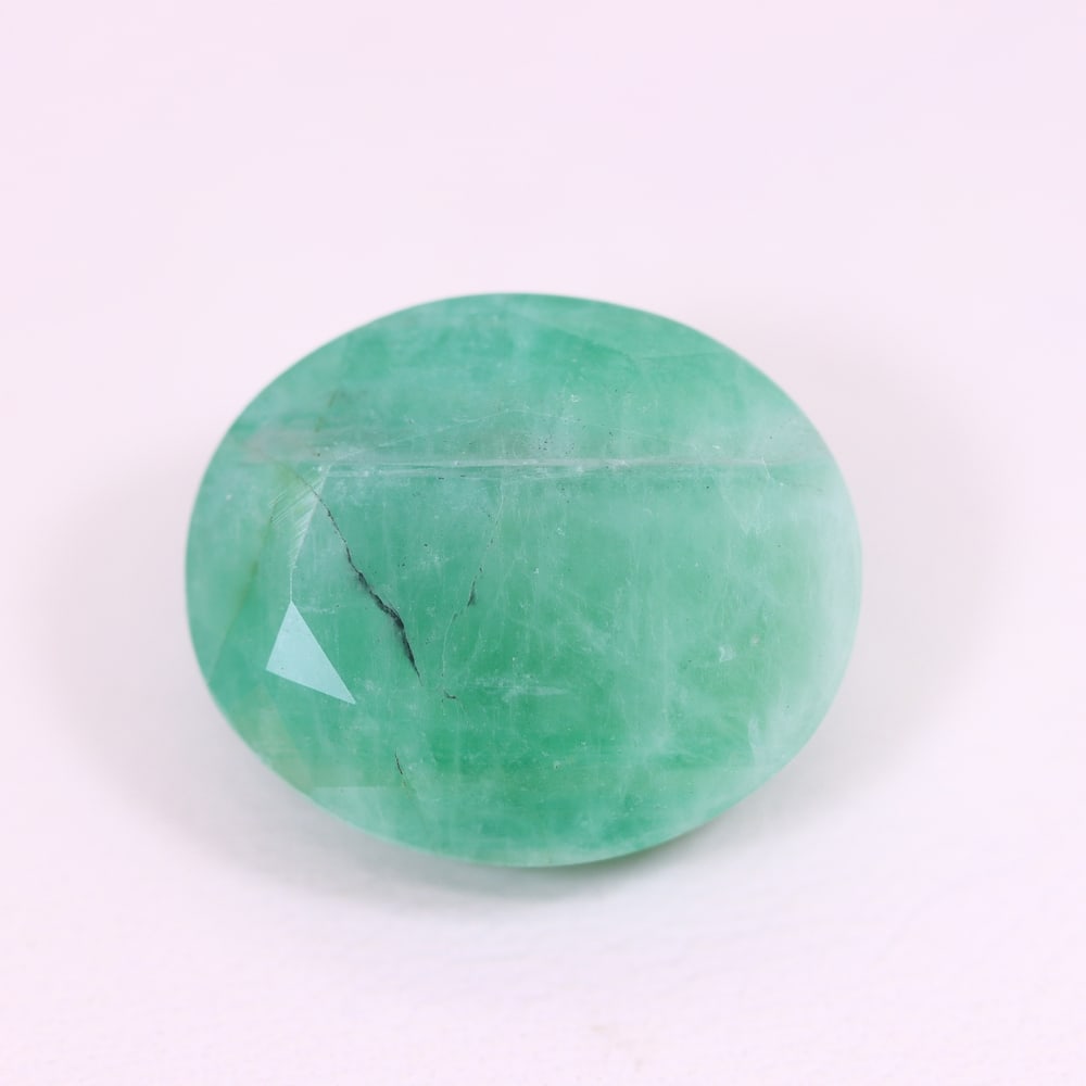 *14.85Ct Brazilian Sakota Emerald - Polished Faceted , 216C (1 of 2)