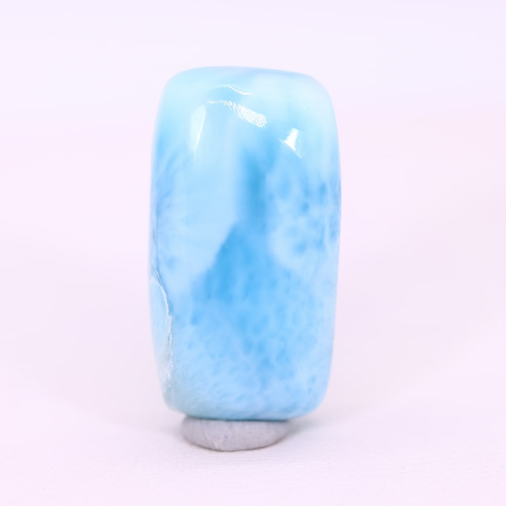 *17.87Ct Natural Larimar - Polished Cabochon , 243C: Ksmith Heritage Auctioneers Subject: Natural Larimar Carat Weight: 17.87 Ct Dimension: 21.6x11.6x6.8 mm Type: Cabochon, Polished