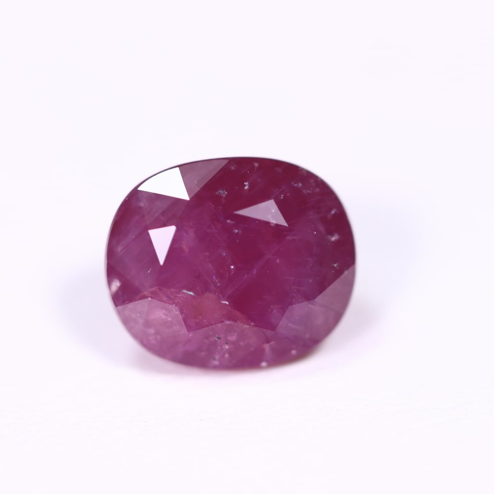 *4.42Ct Heated Pink Sapphire - Polished Faceted , 318C: Ksmith Heritage Auctioneers Subject: Natural Sapphire Carat Weight: 4.42Ct Dimension: 9.6x8x6.3 mm Treatment: Heated Type: Faceted, Polished