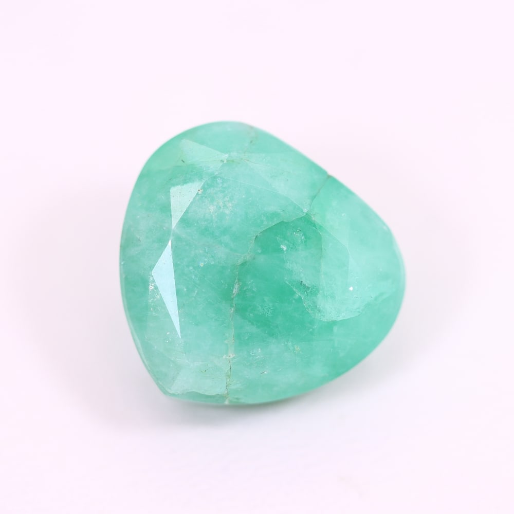 *17.42Ct Brazilian Sakota Emerald - Polished Faceted , 217C (1 of 2)
