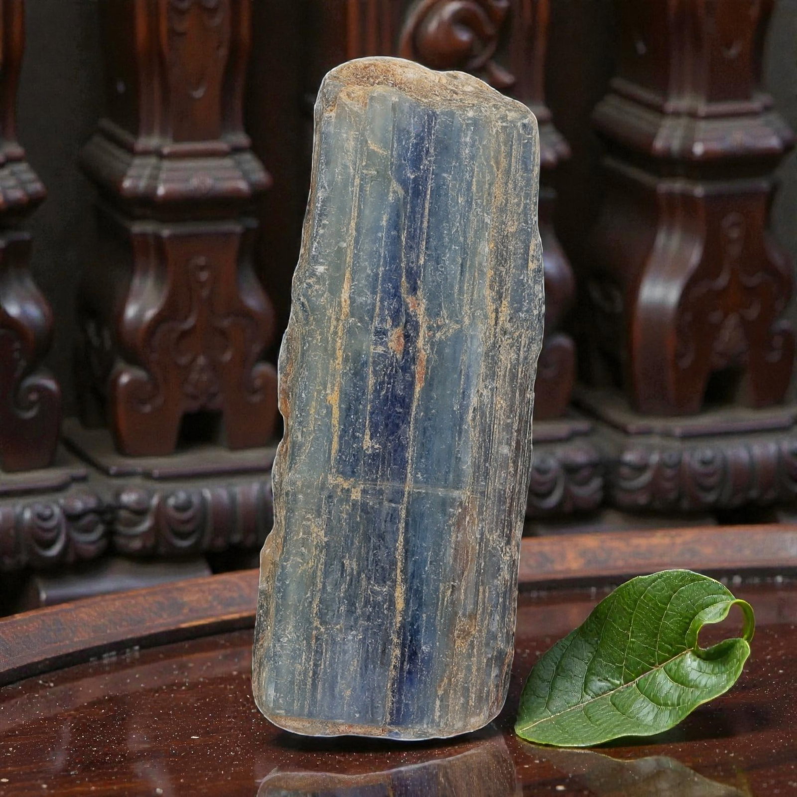 210ct Natural Blue Kyanite Rough Crystal - Unpolished Raw Gemstone for Lapidary & Healing, 49EB: This is a natural kyanite rough crystal, weighing 42g (210ct) and measuring approximately 6.1x2.4cm. The stone features distinct vertical striations and a beautiful gradient of blue hues, from pale sk