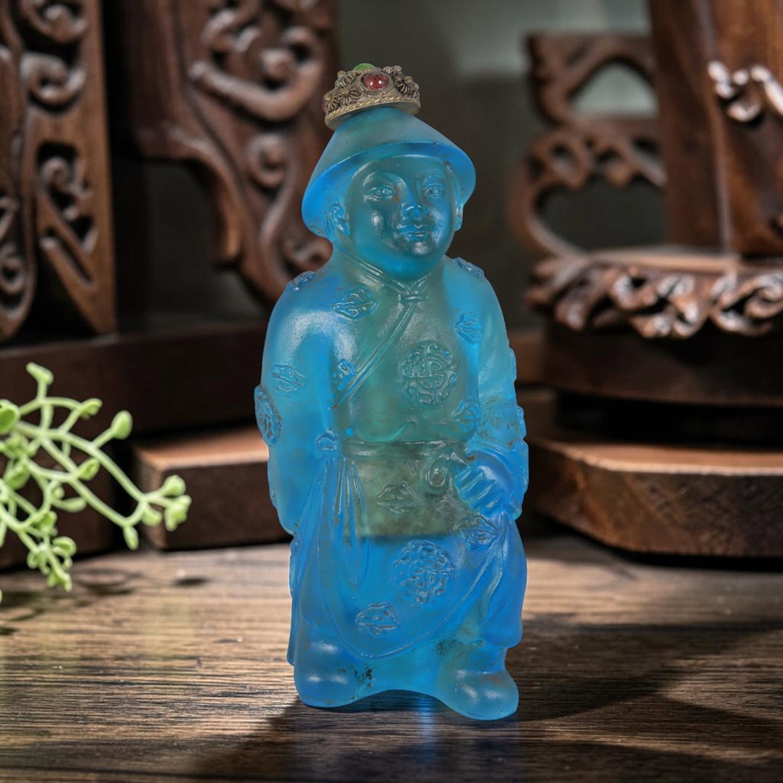 Vintage Chinese Liuli Glass Snuff Bottle - Carved Qing Dynasty Attendant Figurine Vessel, 37AS: This fully sculpted anthropomorphic snuff bottle is crafted from translucent frosted sky-blue vintage Chinese liuli glass, shaped as a traditional Qing dynasty attendant figure complete with classic s