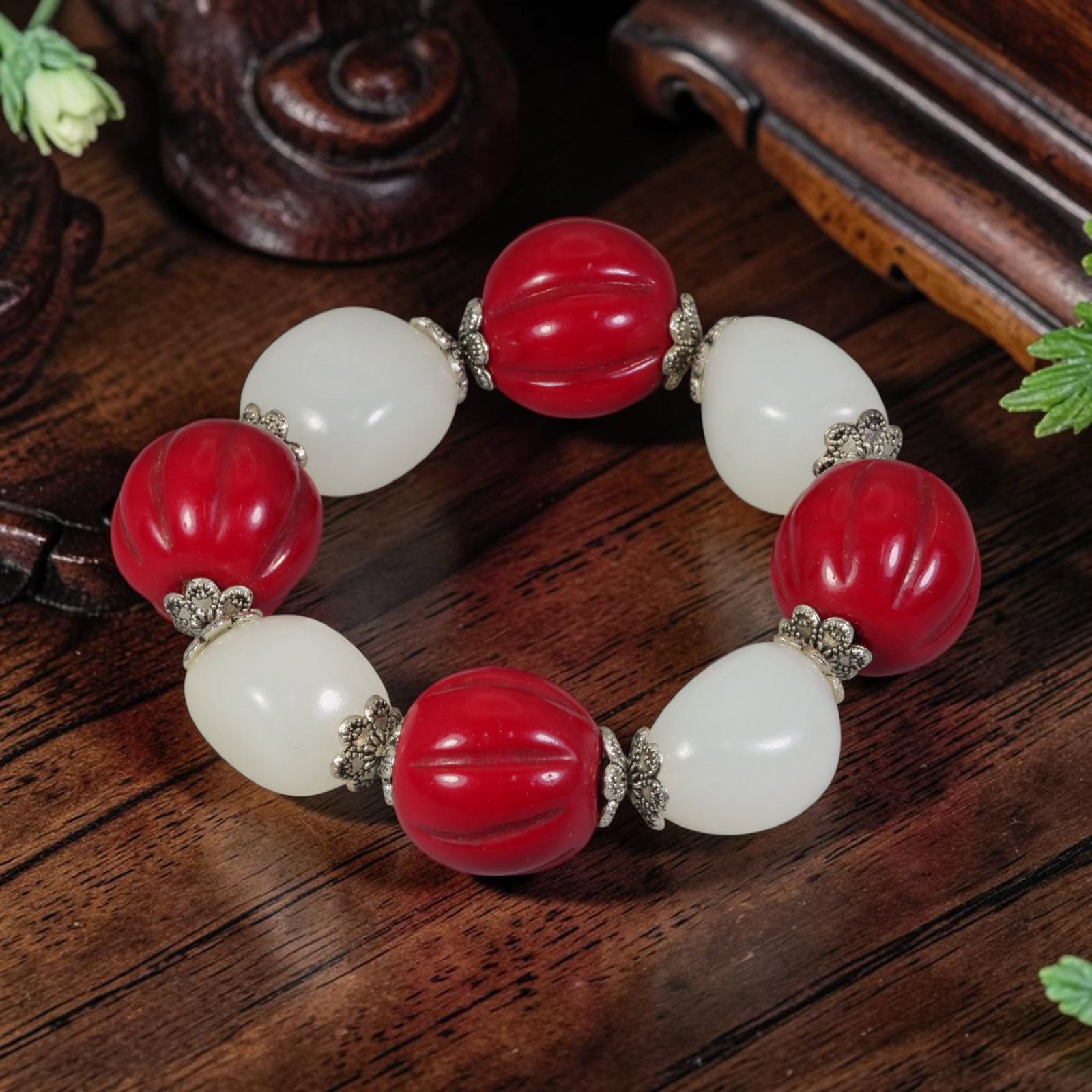 Vintage Chinese Red Ribbed Pumpkin Glass & Hetian White Nephrite Seed Pebble Bracelet, 69AR: This alternating mixed strand pairs smooth natural uncarved milky white Hetian nephrite river seed pebbles with vintage Chinese handcrafted deep red ribbed pumpkin-shaped glass beads. Ornate antiqued 