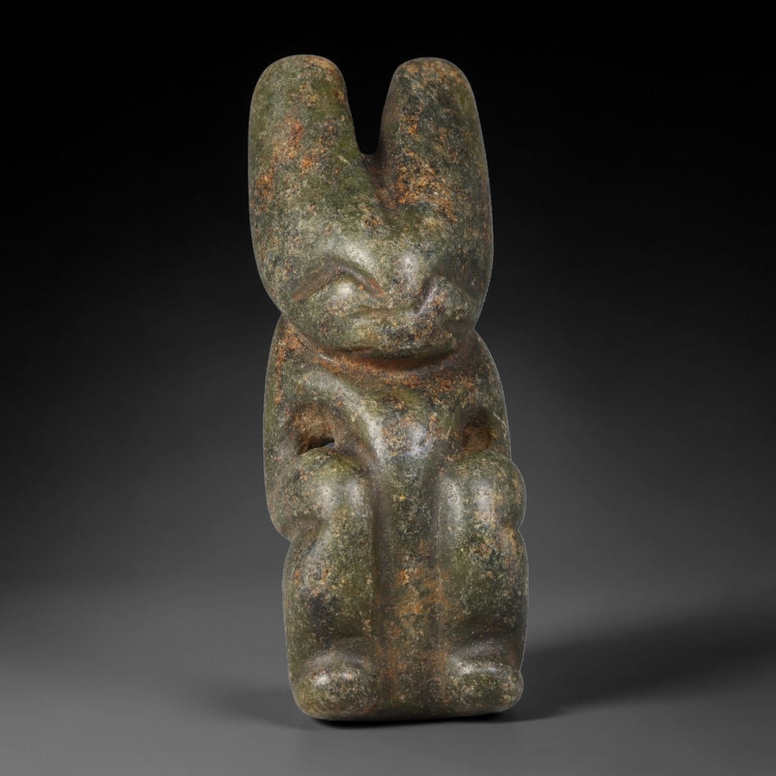 Vintage Hongshan Style Natural Jade Carved Effigy Ornament, 1AC: Solid hand-polished decorative carving crafted from natural mottled jade mineral, designed following classic Hongshan period jade craft aesthetics for contemporary collectible display and personal ado