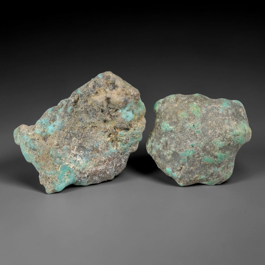 117ct Natural Kingman Turquoise Rough - Arizona USA, 25FD: This is a natural, unpolished Kingman turquoise rough specimen from Arizona, USA, with subtle greenish-blue hues visible within a naturally weathered host matrix. The stone retains its completely unmo