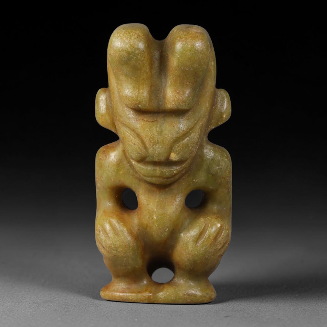 Vintage Hongshan Style Natural Jade Carved Effigy Ornament, 77AP: Solid hand-polished decorative carving crafted from natural mottled jade mineral, designed following classic Hongshan period jade craft aesthetics for contemporary collectible display and personal ado