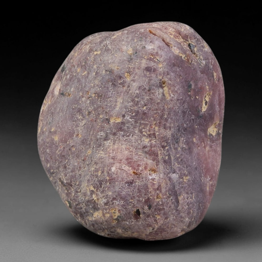 90.68ct Natural Unheated Sri Lankan Purplish Blue Sapphire Rough, 56FC: This natural corundum rough is an unheated purplish blue sapphire sourced from Sri Lankan alluvial gem deposits, featuring an irregular natural native form with residual pale yellow-brown mineral matr