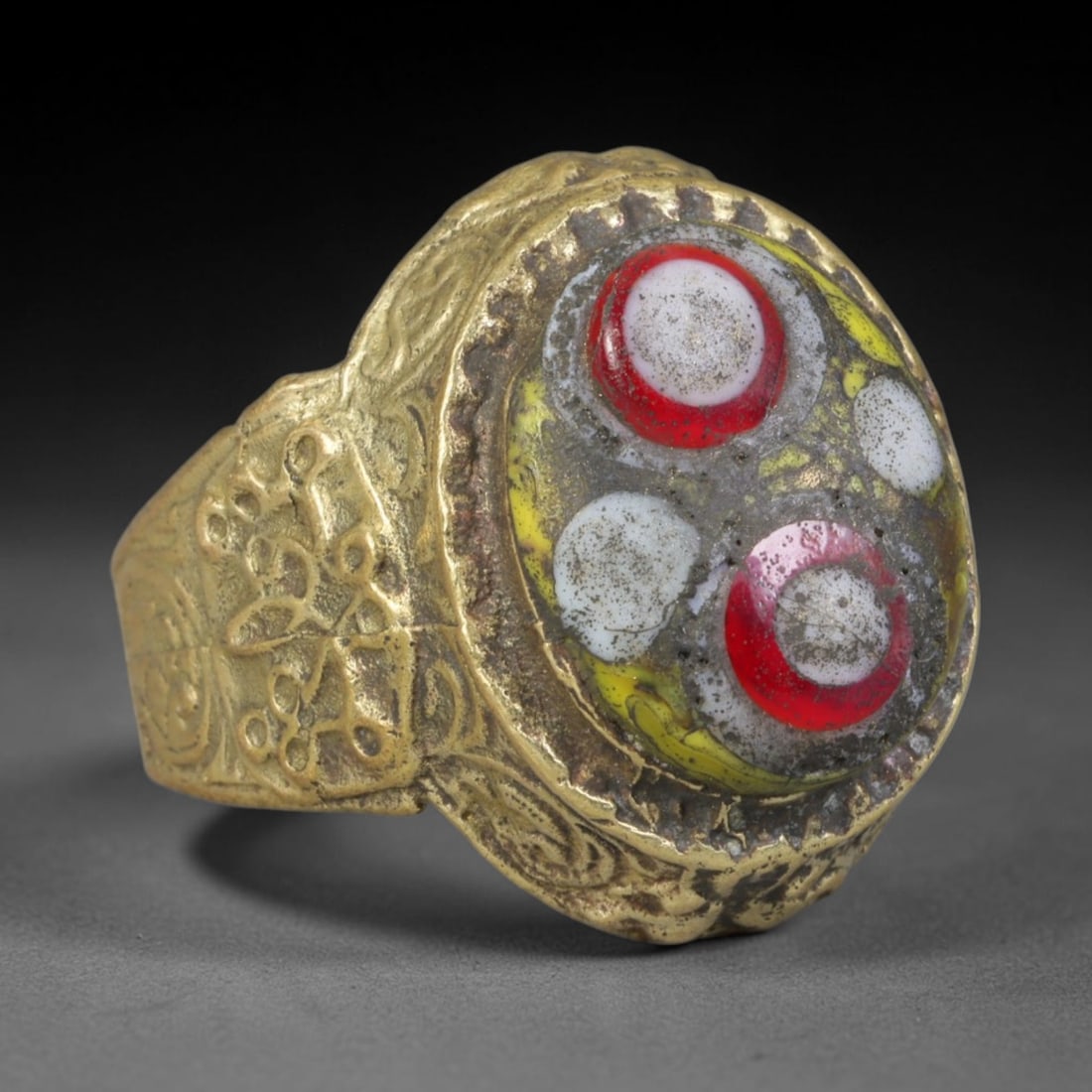 Antique Islamic Millefiori Evil Eye Glass Cabochon Set Vintage Signet Ring (1700-1900 CE), 21AM: The primary collectible value resides within the inset antique millefiori evil-eye glass cabochon, authentic genuine antique glass (distinguished from earlier ancient glass and modern vintage glass) c