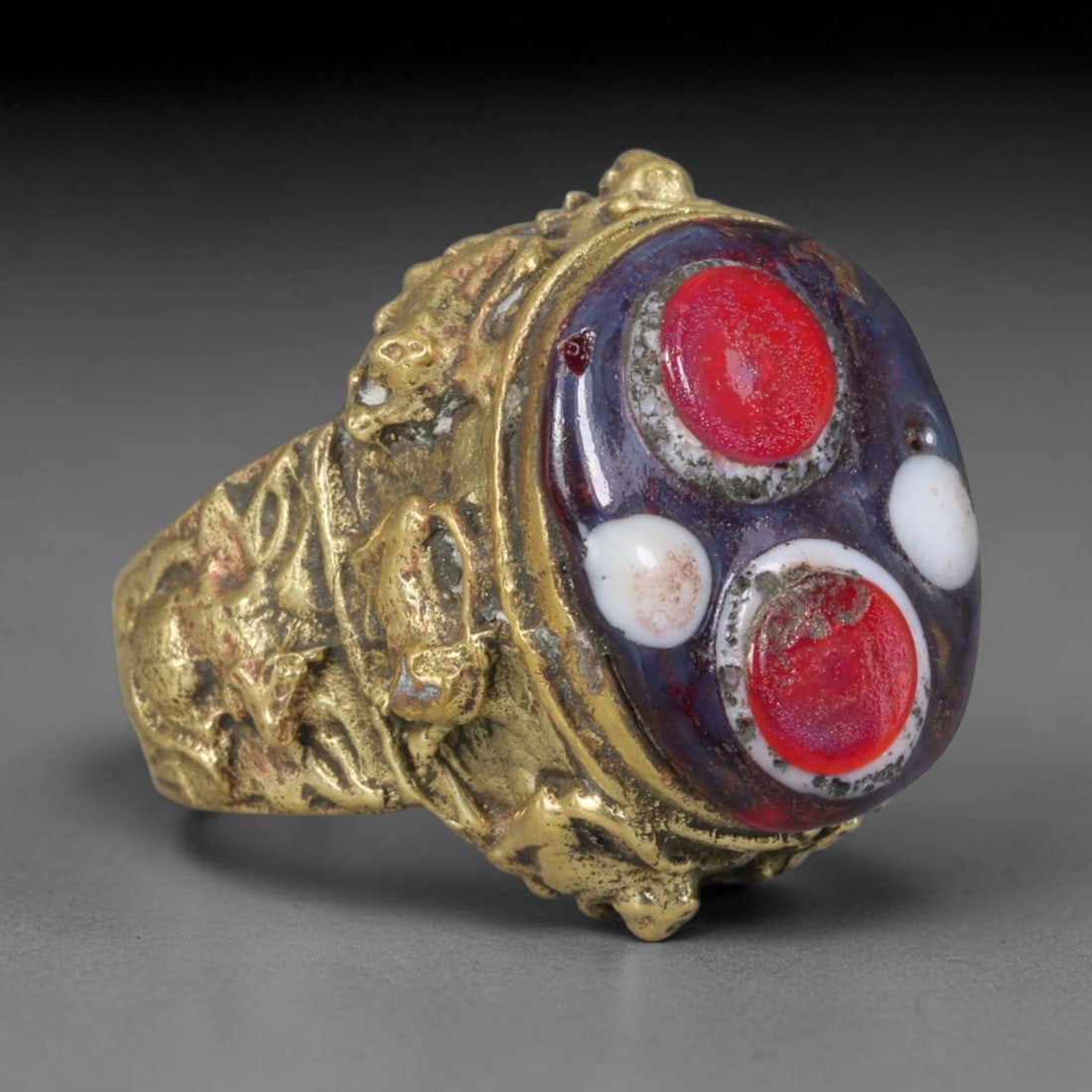 Antique Islamic Millefiori Evil Eye Glass Cabochon Set Vintage Signet Ring (1700-1900 CE), 63AM: The primary collectible value resides within the inset antique millefiori evil-eye glass cabochon, authentic genuine antique glass (distinguished from earlier ancient glass and modern vintage glass) c