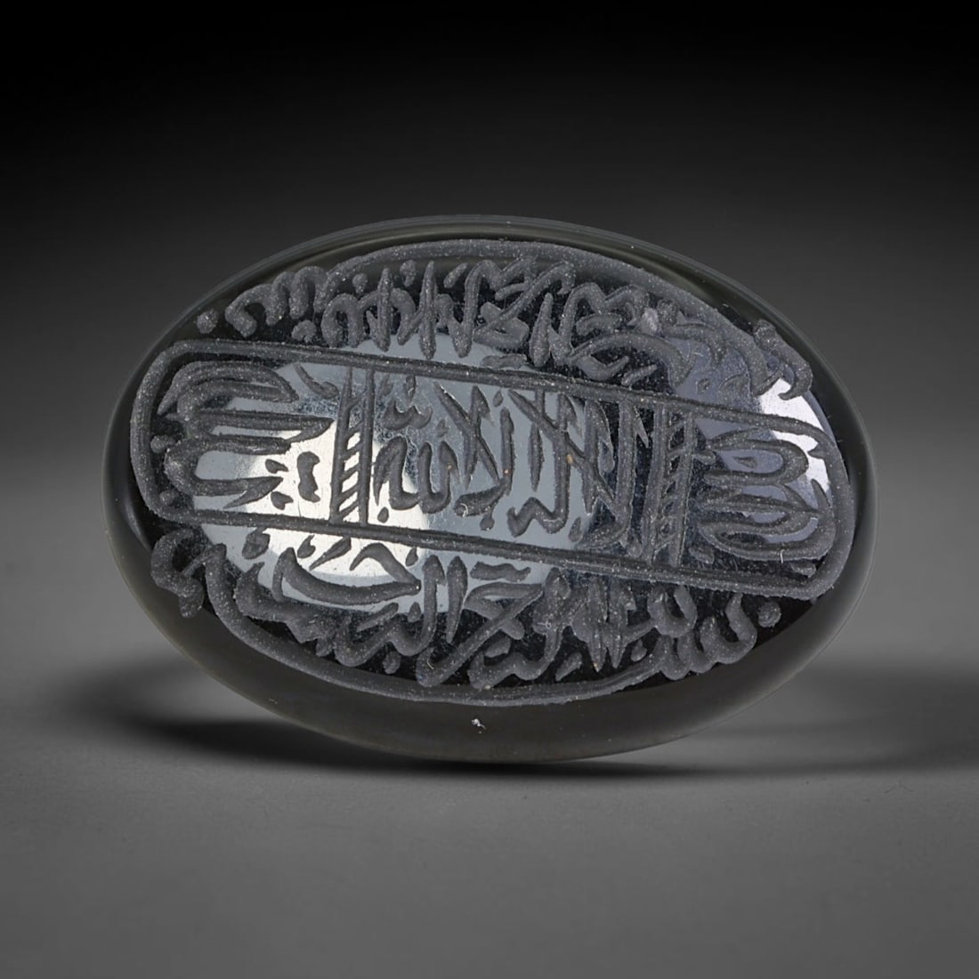 Early Vintage Islamic Natural Agate Script Intaglio Seal Cabochon (Post 1900 CE), 3FG: Fully hand-engraved oval agate intaglio seal tablet, crafted entirely by hand with no machine-assisted carving. The polished stone face features inscribed devotional script contained within a defined 