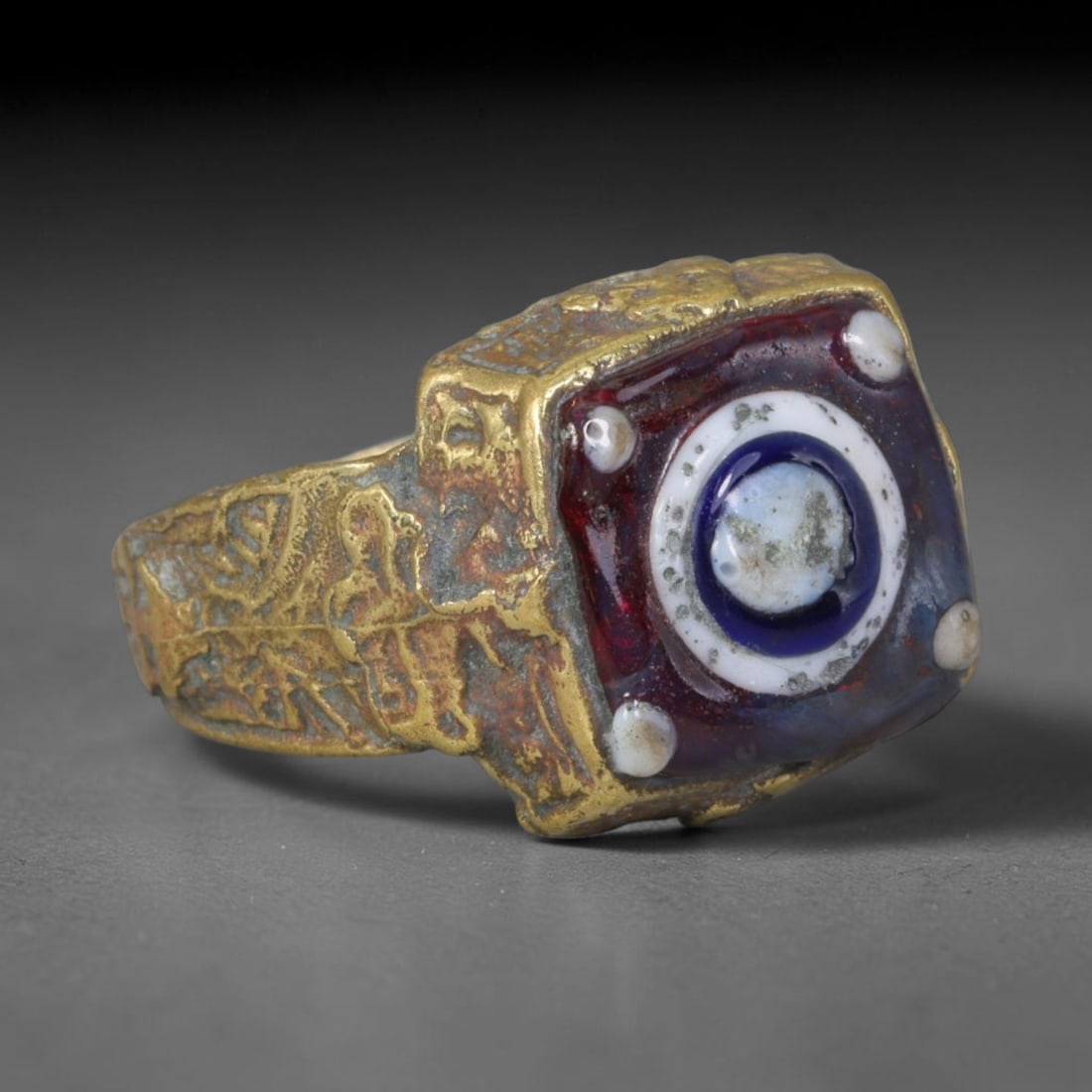 Antique Islamic Millefiori Evil Eye Glass Cabochon Set Vintage Signet Ring (1700-1900 CE), 42AM: The primary collectible value resides within the inset antique millefiori evil-eye glass cabochon, authentic genuine antique glass (distinguished from earlier ancient glass and modern vintage glass) c