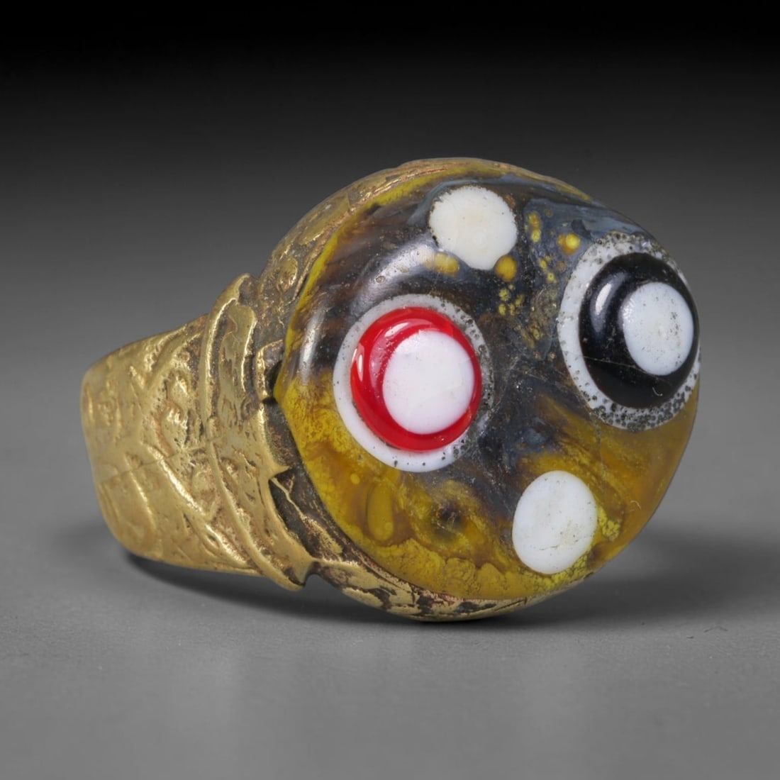 Antique Islamic Millefiori Evil Eye Glass Cabochon Set Vintage Signet Ring (1700-1900 CE), 50AM: The primary collectible value resides within the inset antique millefiori evil-eye glass cabochon, authentic genuine antique glass (distinguished from earlier ancient glass and modern vintage glass) c