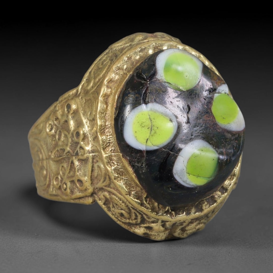 Antique Islamic Millefiori Evil Eye Glass Cabochon Set Vintage Signet Ring (1700-1900 CE), 20AM: The primary collectible value resides within the inset antique millefiori evil-eye glass cabochon, authentic genuine antique glass (distinguished from earlier ancient glass and modern vintage glass) c