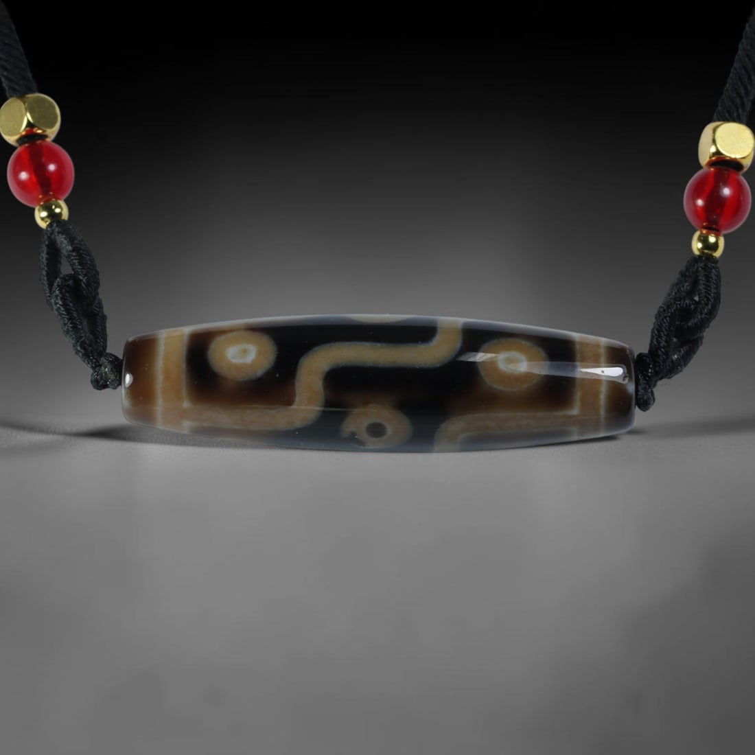 Vintage Tibetan Natural Agate Dzi Bead Pendant, 20AC, 20AC: Traditional wearable spiritual pendant crafted from solid natural agate stone, rooted in ancient Tibetan cultural and devotional heritage. Agate dzi beads hold immense sacred importance within Tibetan