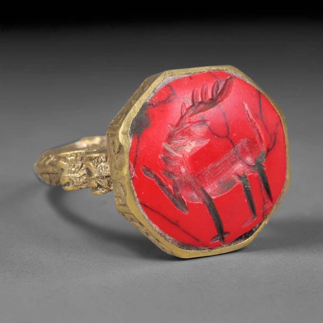 Antique Near Eastern Bust Intaglio Cabochon Set Vintage Signet Ring (1700-1900 CE), 43AM, 43AM: The core collectible piece is the antique red matrix hardstone intaglio cabochon, fully hand-carved with a classical profile bust intaglio motif. Distinct from ancient and modern vintage stonework, th