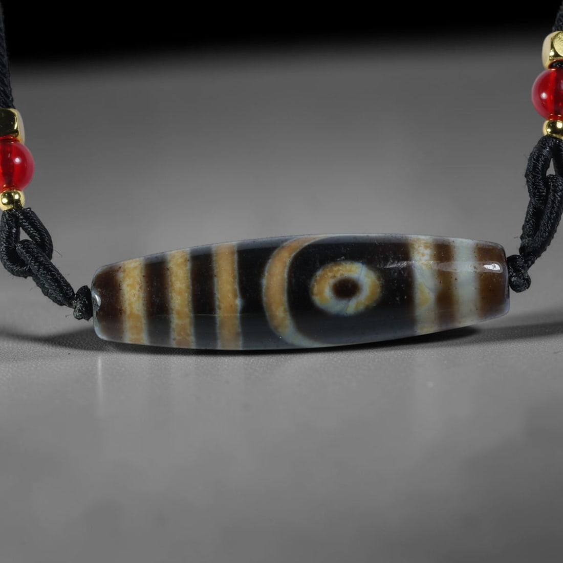 Vintage Tibetan Natural Agate Dzi Bead Pendant, 18AC: Traditional wearable spiritual pendant crafted from solid natural agate stone, rooted in ancient Tibetan cultural and devotional heritage. Agate dzi beads hold immense sacred importance within Tibetan