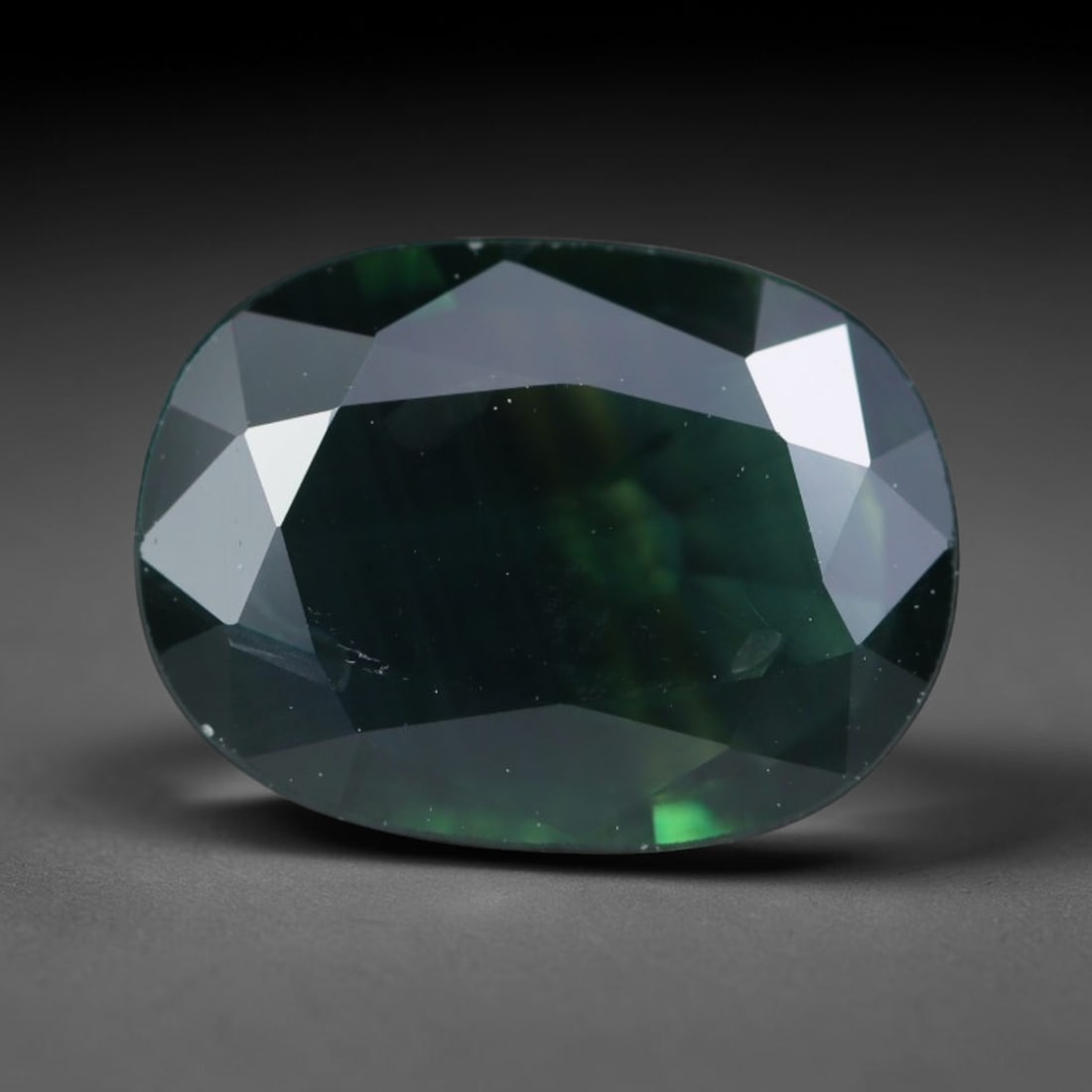 2.66ct Natural Australian Teal Faceted Sapphire Loose Gemstone, 13BA: This skillfully faceted sapphire features rich saturated body tone with fine microscopic mineral inclusions scattered evenly across its polished reflective planes within its 10x7.6x3.3mm calibrated di