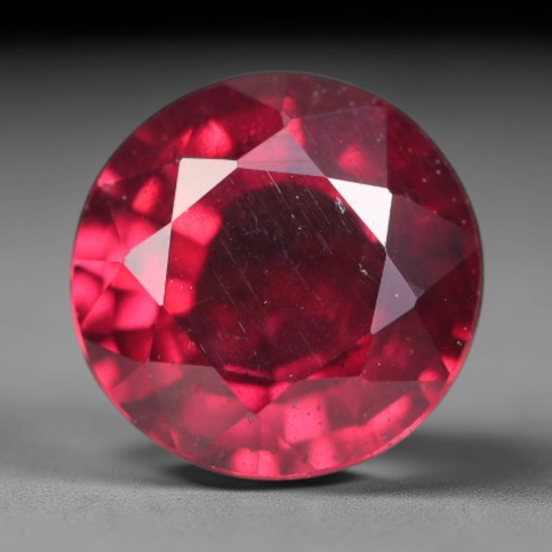 1.30ct Natural Mozambican Deep Rich Red Faceted Almandine Garnet Loose Gemstone, 4BD: This expertly faceted garnet features a deep rich red body tone with tiny fine mineral micro-inclusions evenly scattered within its transparent interior, precise polished facet planes maximize light r