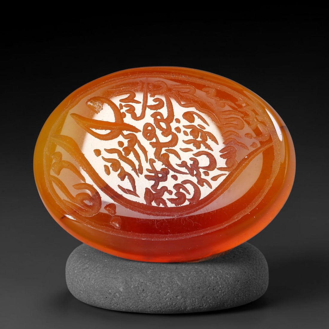 Early Vintage Islamic Natural Agate Script Intaglio Seal Cabochon (Post 1900 CE), 90FL: Fully hand-engraved oval agate intaglio seal tablet, crafted entirely by hand with no machine-assisted carving. The polished stone face features inscribed devotional script contained within a defined 