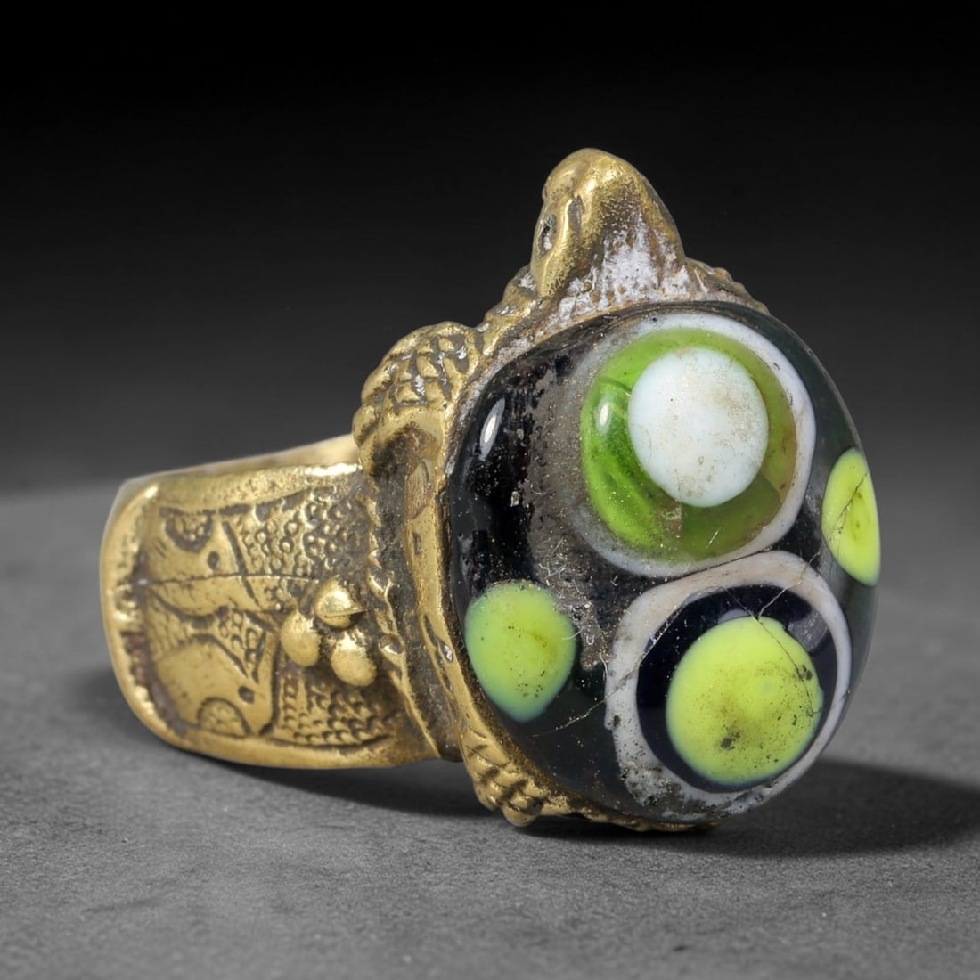 Antique Islamic Millefiori Evil Eye Glass Cabochon Set Vintage Signet Ring (1700-1900 CE), 62AN: The primary collectible value resides within the inset antique millefiori evil-eye glass cabochon, authentic genuine antique glass (distinguished from earlier ancient glass and modern vintage glass) c