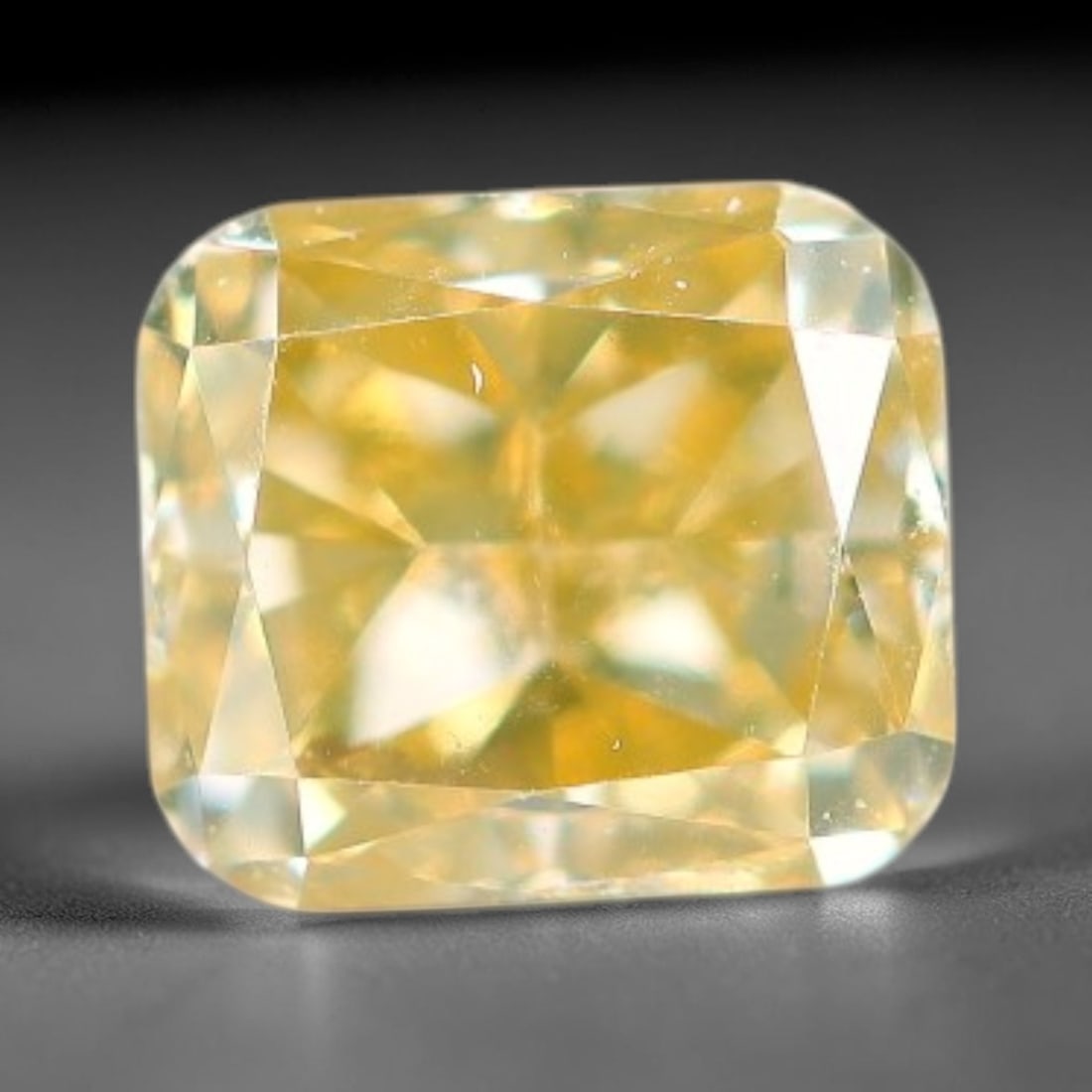 0.25ct Untreated Natural Fancy Diamond Loose Gemstone, 88BH: This fully polished untreated natural fancy diamond features inherent internal mineral markings characteristic of natural diamond formation, measured at calibrated dimensions of 3.5x3.1x2.3mm. Precisi