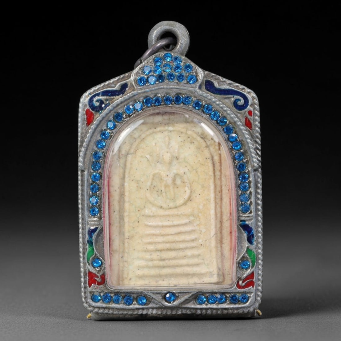Vintage Thai Amulet Pendant - Rectangular Buddha Talisman with Ornate Silver Alloy Casing, 89AA: Vintage rectangular Thai clay amulet measuring 6cm x 3.6cm, molded with embossed seated Buddha relief set against tiered stepped base detailing. The pale beige clay tablet displays natural fine craze 