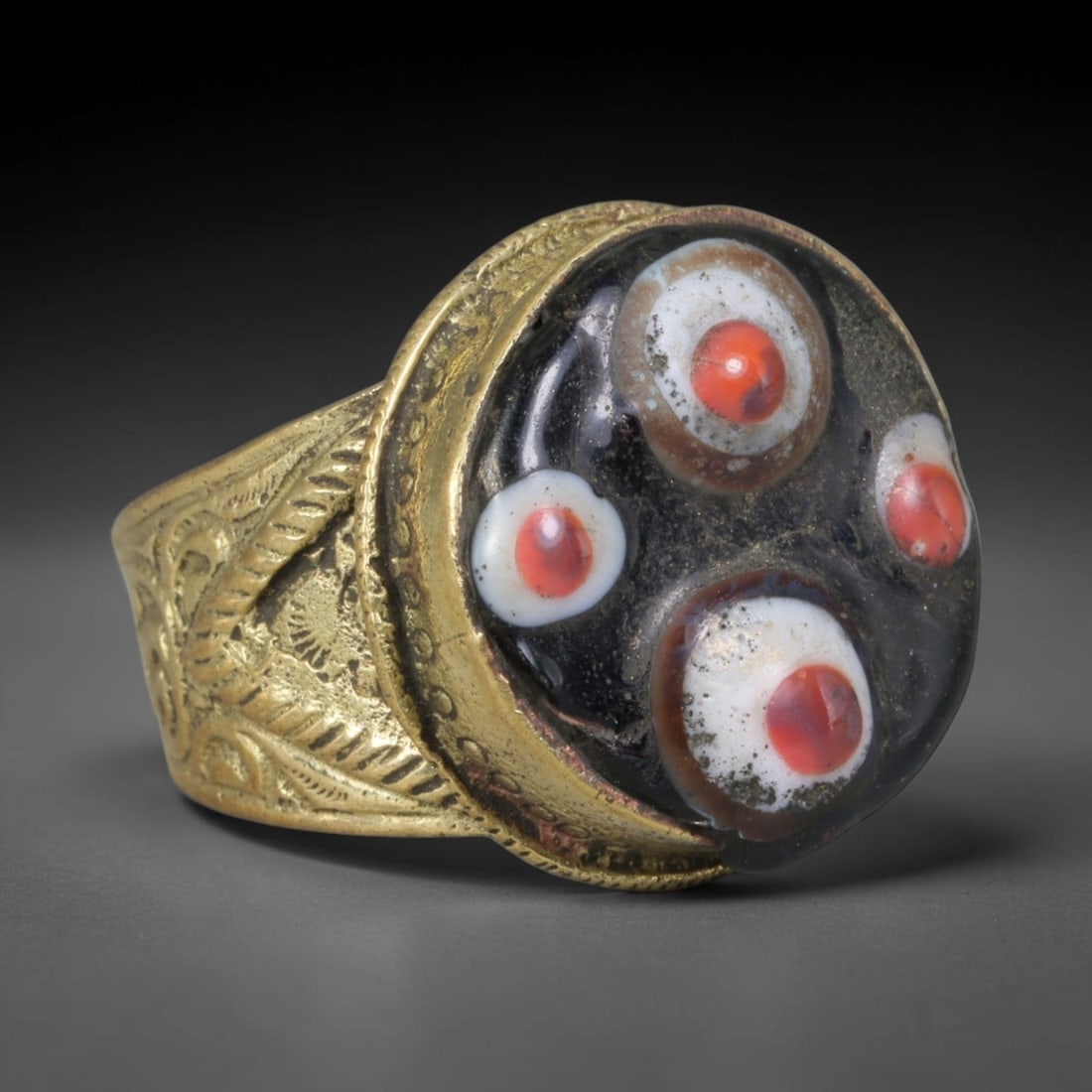 Antique Islamic Millefiori Evil Eye Glass Cabochon Set Vintage Signet Ring (1700-1900 CE), 74AM: The primary collectible value resides within the inset antique millefiori evil-eye glass cabochon, authentic genuine antique glass (distinguished from earlier ancient glass and modern vintage glass) c