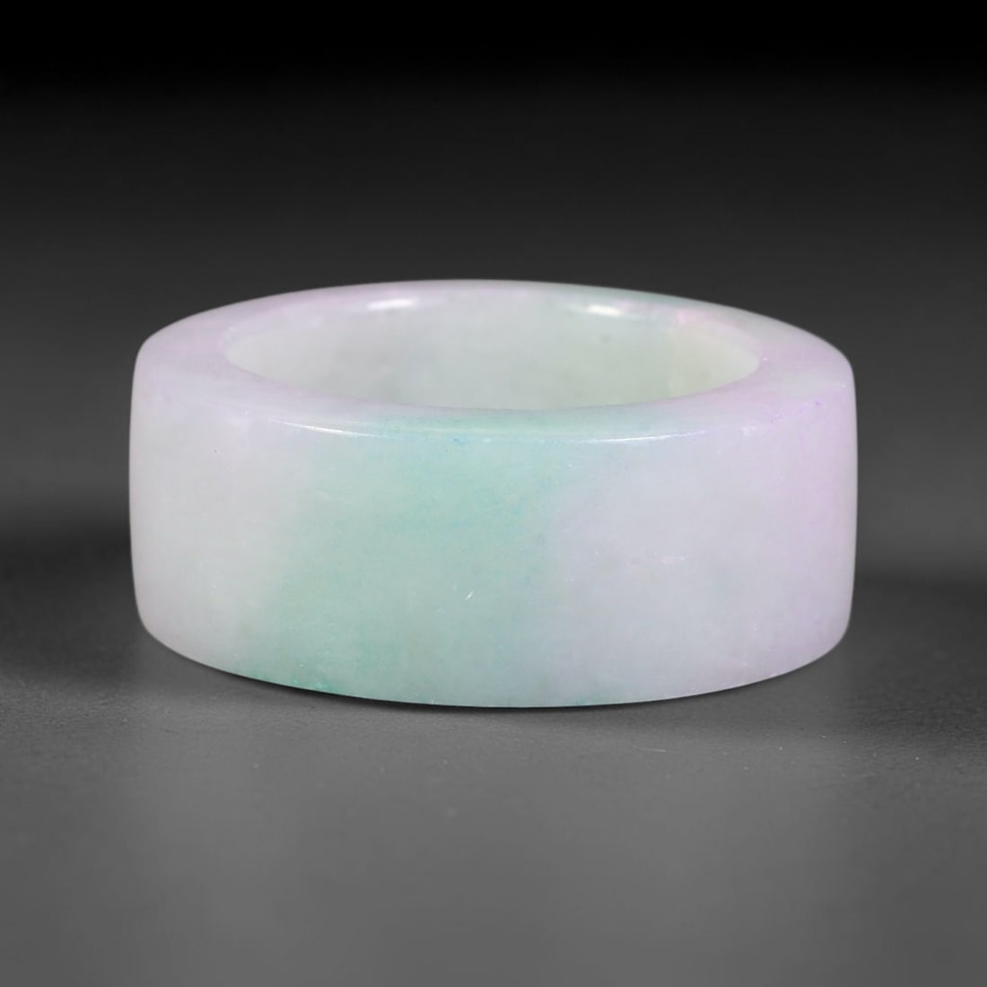 Natural Burmese Type A Jadeite Jade Lavender & Green Wide Band Ring, 75BG: Solid untreated Burmese Type A jadeite jade wide cylindrical band ring, US ring size 11.5 with a broad 19mm band width. The jadeite displays a soft gradient blend of delicate lavender lilac transition
