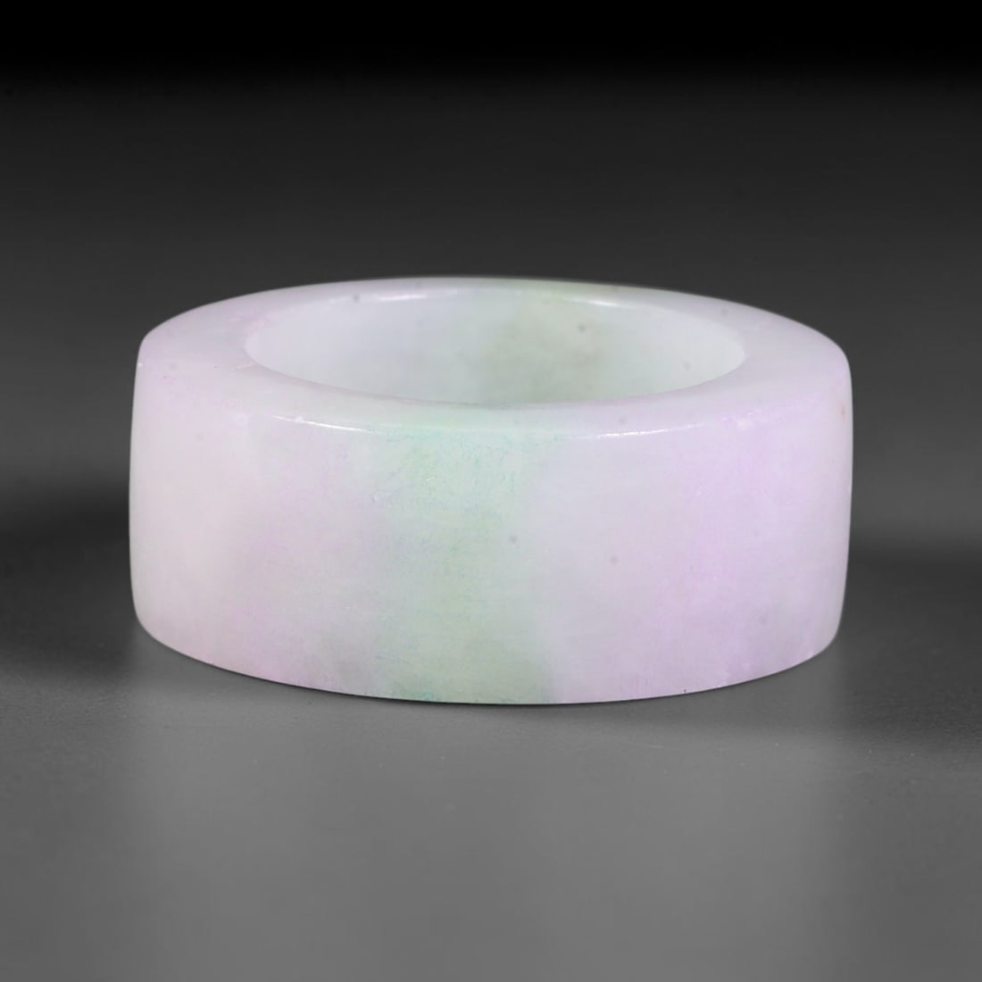 Natural Burmese Type A Jadeite Jade Lavender & Green Wide Band Ring, 78BG: Solid untreated Burmese Type A jadeite jade wide cylindrical band ring, US ring size 9 with a broad 18mm band width. The jadeite displays a soft gradient blend of delicate lavender lilac transitioning