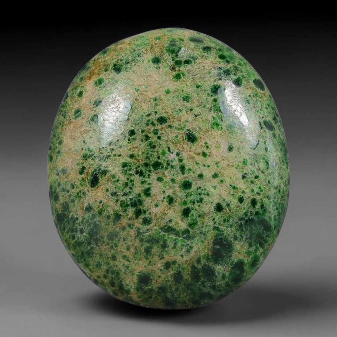 17.63ct Natural Burmese Type A Jadeite Jade Cabochon, 39FB: This single loose natural Burmese Type A jadeite jade cabochon, fully untreated with no dyeing, bleaching or resin impregnation, this genuine Type A jade retains its all-natural crystalline structure 