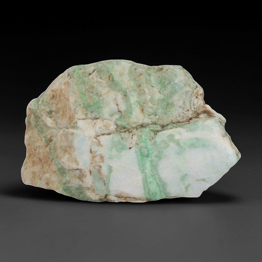 1695ct Natural Burmese Moss in Snow Jadeite Rough - White Base Green Streak Stone, 75EA: This is a natural Type A Burmese jadeite rough stone, measuring 10x6cm and weighing 339g (1695ct). It features the classic "Moss in Snow" pattern, with vivid natural green streaks and patches naturall