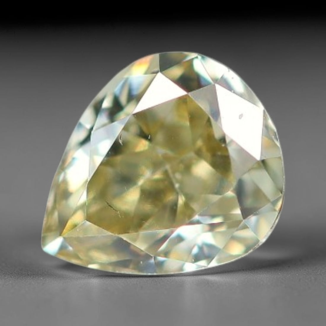 0.19ct Untreated Natural Fancy Diamond Loose Gemstone, 75BH: This fully polished untreated natural fancy diamond features inherent internal mineral markings characteristic of natural diamond formation, measured at calibrated dimensions of 3.9x3.4x2mm. Precision