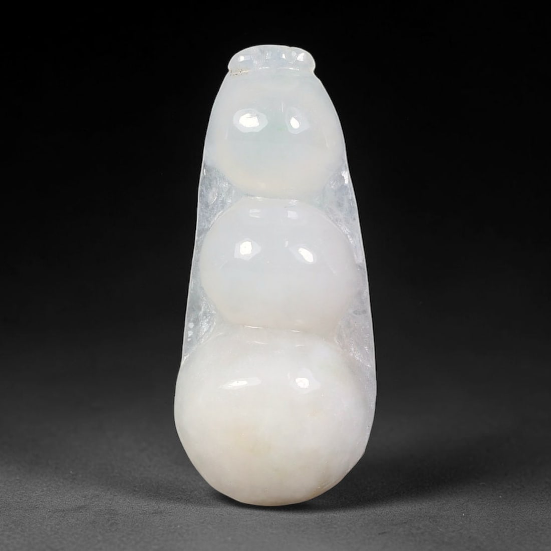 Natural Burmese Type A Jadeite Jade Hand Carved Pendant, 88BS: Artisan hand-carved untreated Burmese Type A jadeite jade pendant measuring 28x12 mm. Carefully sculpted with detailed relief craftsmanship and finished with a smooth glossy polish. Authentic Type A j