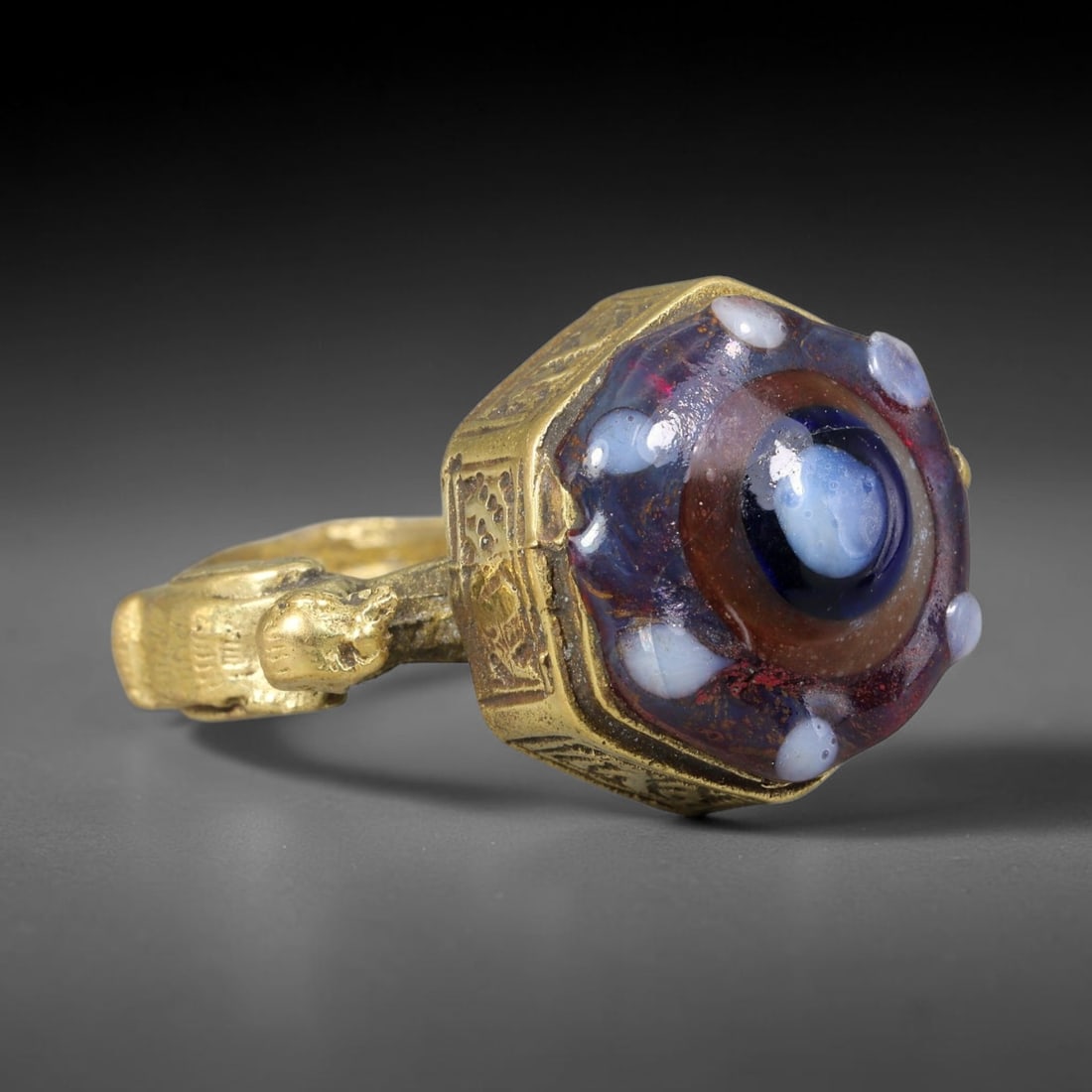 Antique Islamic Millefiori Evil Eye Glass Cabochon Set Vintage Signet Ring (1700-1900 CE), 34AN: The primary collectible value resides within the inset antique millefiori evil-eye glass cabochon, authentic genuine antique glass (distinguished from earlier ancient glass and modern vintage glass) c