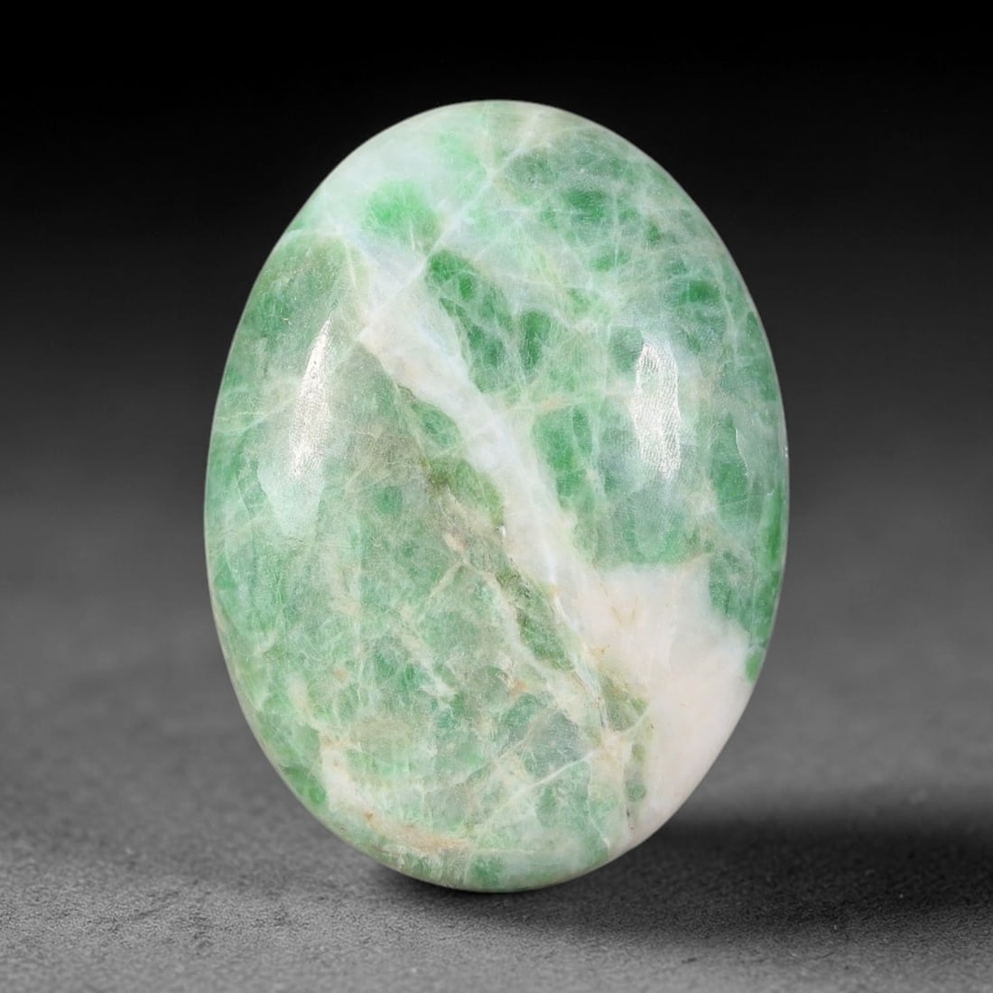 21.96ct Natural Burmese Type A Jadeite Jade Cabochon, 53FP: This single loose natural Burmese Type A jadeite jade cabochon, fully untreated with no dyeing, bleaching or resin impregnation, this genuine Type A jade retains its all-natural crystalline structure 