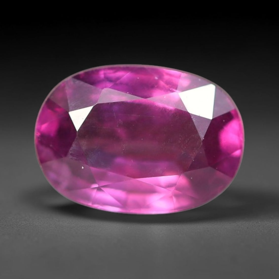 1.25ct Natural Tanzanian Rhodolite Grape Garnet Faceted Loose Gemstone, 12BE (1 of 1)