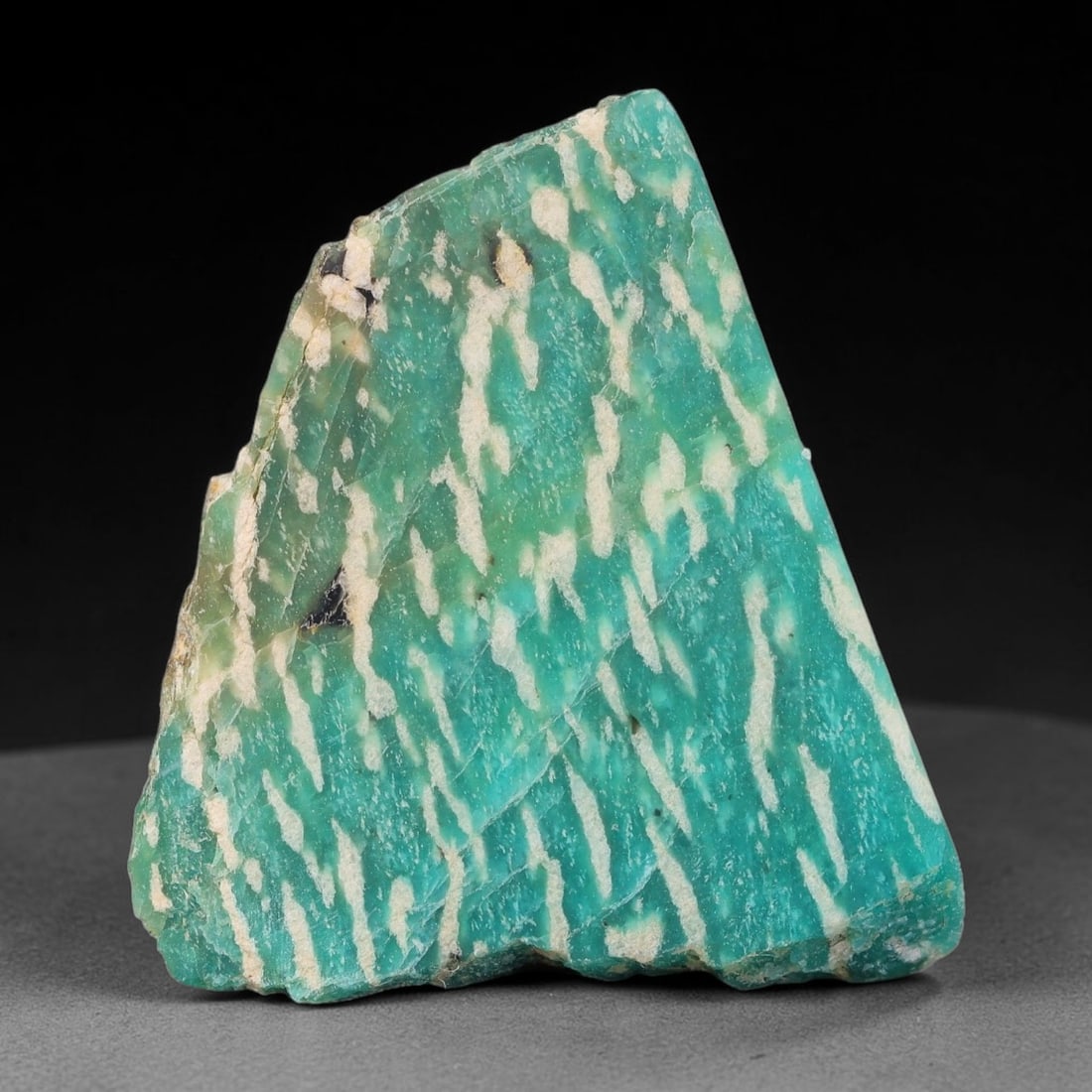 90ct Natural Russian Ural Amazonite Slab Rough, 77EB: This intact amazonite slab features distinct parallel mineral banding running uniformly across its naturally split flat surface within 39x33x12mm slab dimensions, retaining unmodified natural geologic