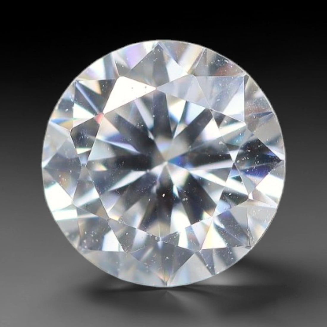 0.46 Carats Natural Clear White Moissanite Loose Gemstone, 29FL: This clear white moissanite carries dimension specs of 5.1x3mm, exhibiting outstanding light dispersion that produces vivid, multi-faceted sparkle across its transparent body, with sparse tiny micro i