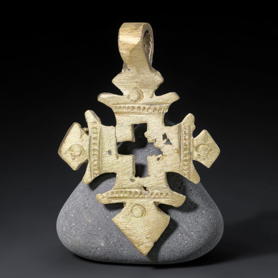 Vintage Ethiopian Copper Alloy Cross Pendant, 31EJ: Crafted from copper alloy, this traditional Ethiopian cross pendant features integrated suspension loop for wear. Shows authentic surface patina consistent with vintage origin. Dimensions: 4.2x3cm. So