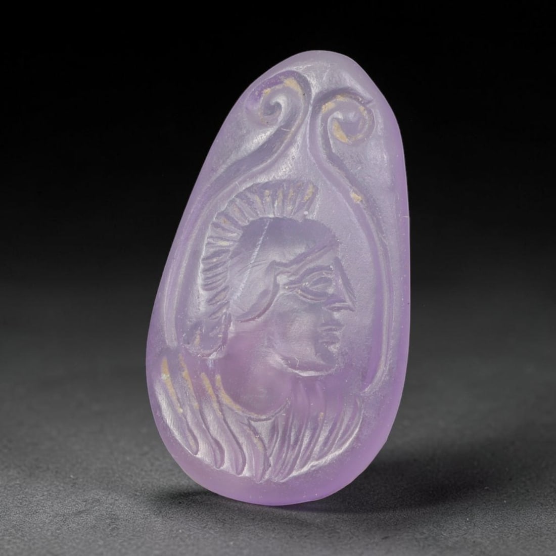 Ancient Sasanian Persian Amethyst Intaglio Seal (224-651 CE), 7EJ: This antique amethyst intaglio seal originates from the Sasanian Persian Empire, crafted as a functional sealing artifact and protective personal talisman drawing upon late antique gemengraving artist