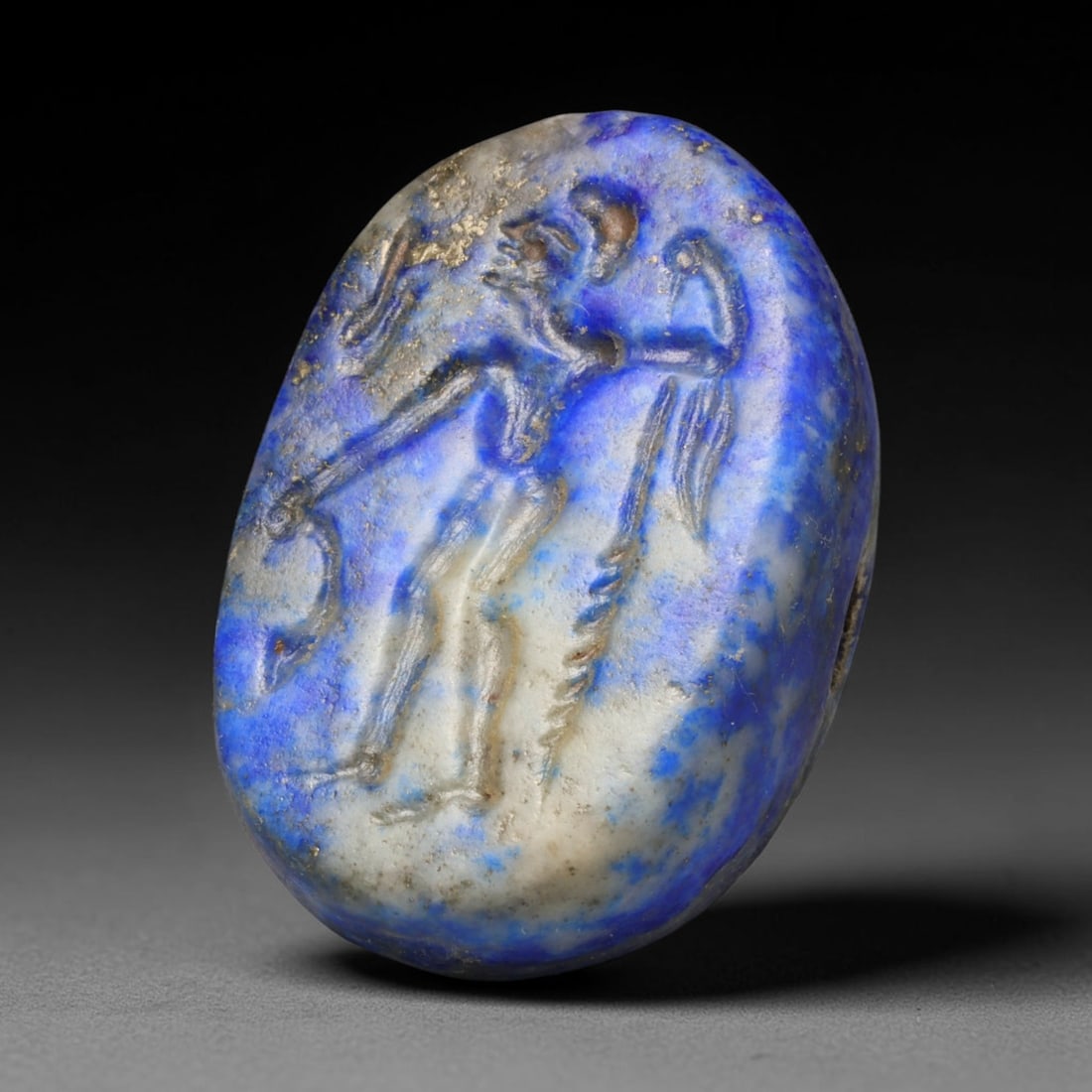 Ancient Sasanian Persian Lapis Lazuli Intaglio Stamp Seal (224-651 CE), 14ED: This antique lapis lazuli intaglio stamp seal originates from Ancient Sasanian Persian civilisation, functioning both as a functional seal for marking documents and personal protective talisman. The r