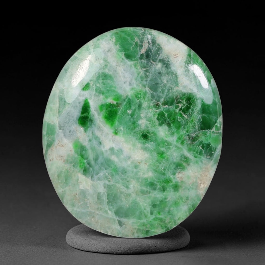 19.60ct Natural Burmese Type A Jadeite Jade Cabochon, 46AL: This single loose natural Burmese Type A jadeite jade cabochon, fully untreated with no dyeing, bleaching or resin impregnation, this genuine Type A jade retains its all-natural crystalline structure 