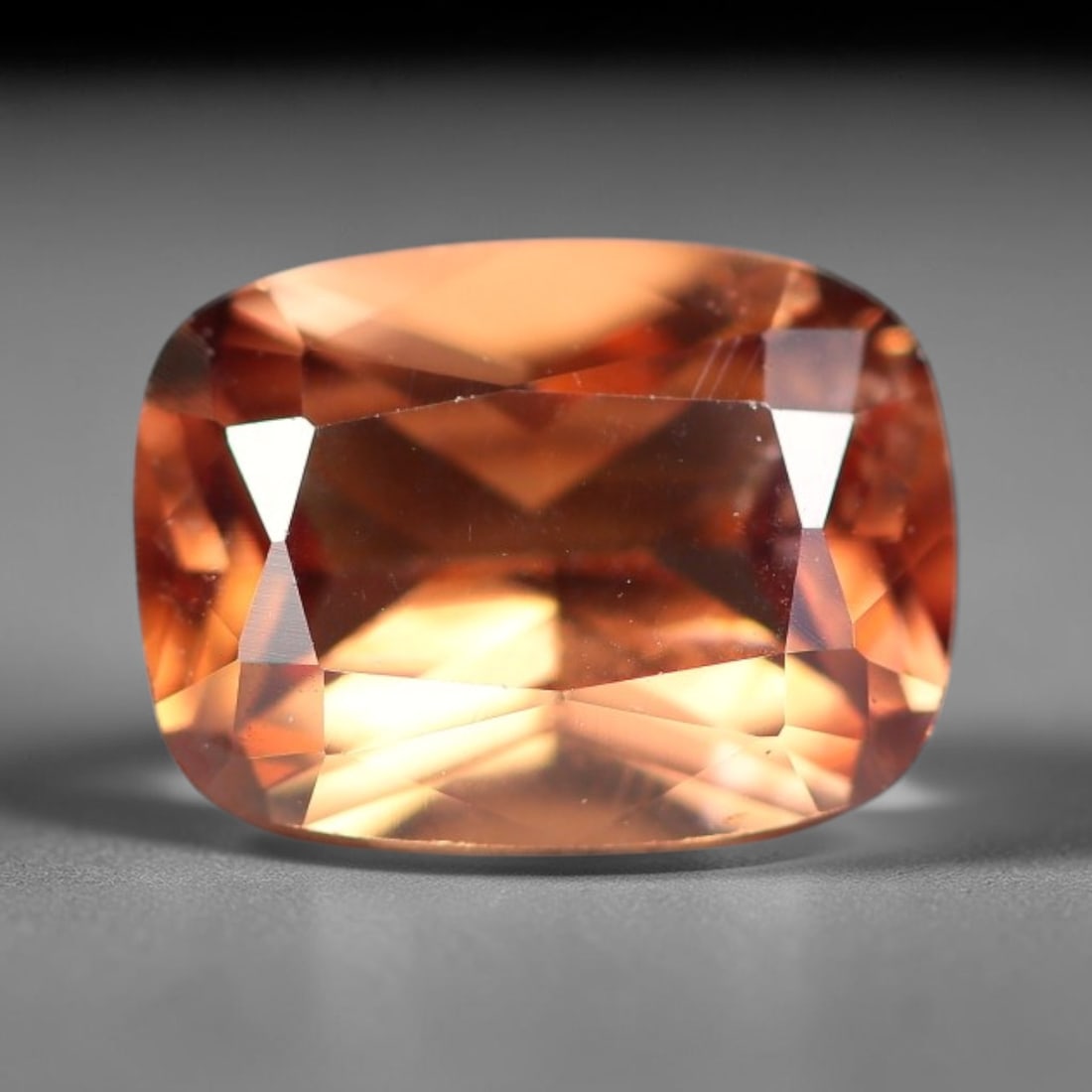 1.50ct Natural Malian Mali Garnet Loose Gemstone, 6BW: This natural Mali garnet originates from Mali, expertly faceted to maximise light transmission across the crystal. Dimensions measure 7.4x5.5x3.2mm, fully polished and ready for custom jewellery mount
