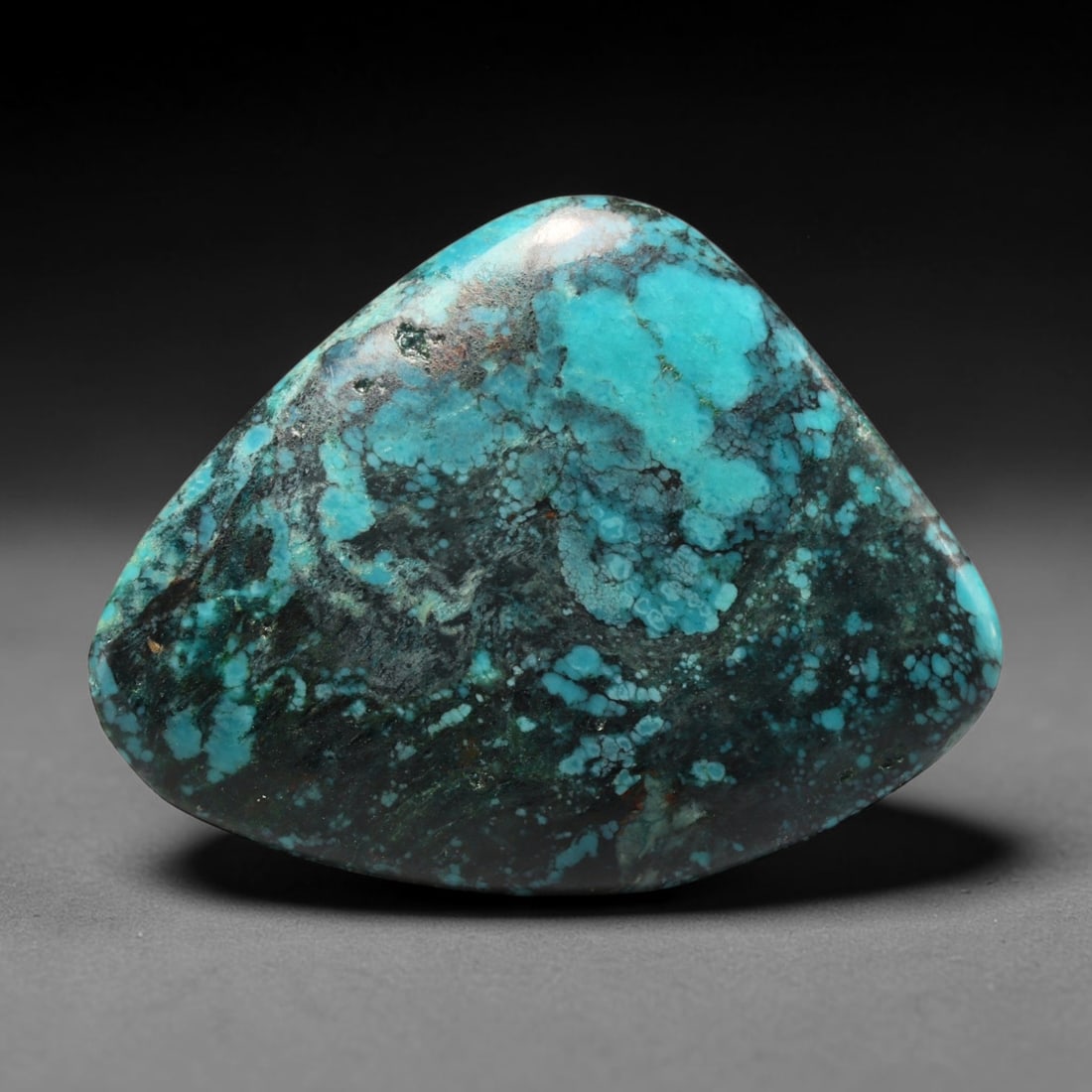 42ct Vintage Tibetan Natural Turquoise Freeform Cabochon Loose Gemstone, 86BW: Polished vintage Tibetan turquoise freeform cabochon loose gemstone, measuring 40x30 mm. Features characteristic natural matrix webbing and earthy mineral markings inherent to authentic Tibetan turquo