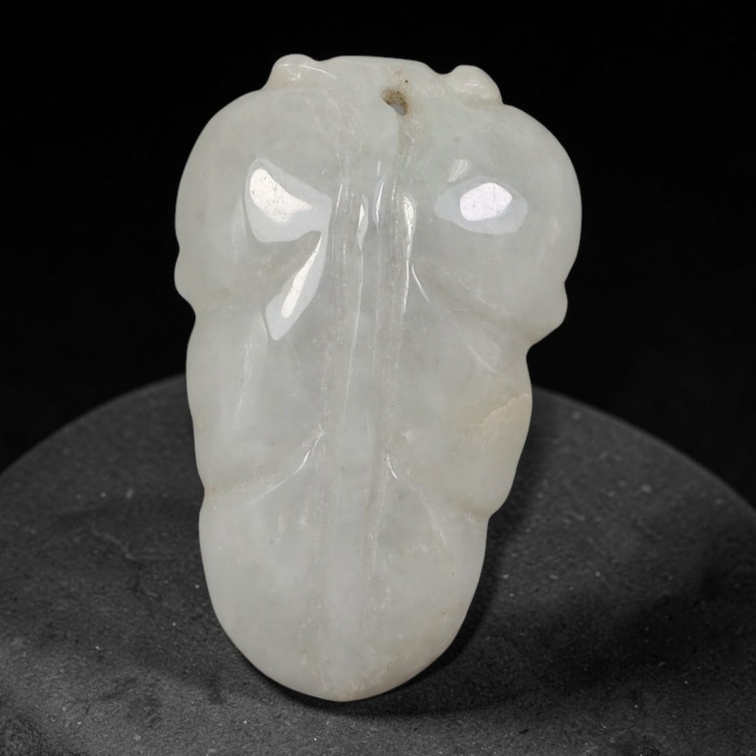 Natural Vintage Burmese Type A Jadeite Jade Smooth Leaf Pendant, 55AA: Hand-carved vintage wearable pendant made of untreated natural Burmese Type A jadeite jade, measuring 3.2cm x 2cm. Crafted into a traditional full leaf silhouette symbolizing prosperity and thriving f