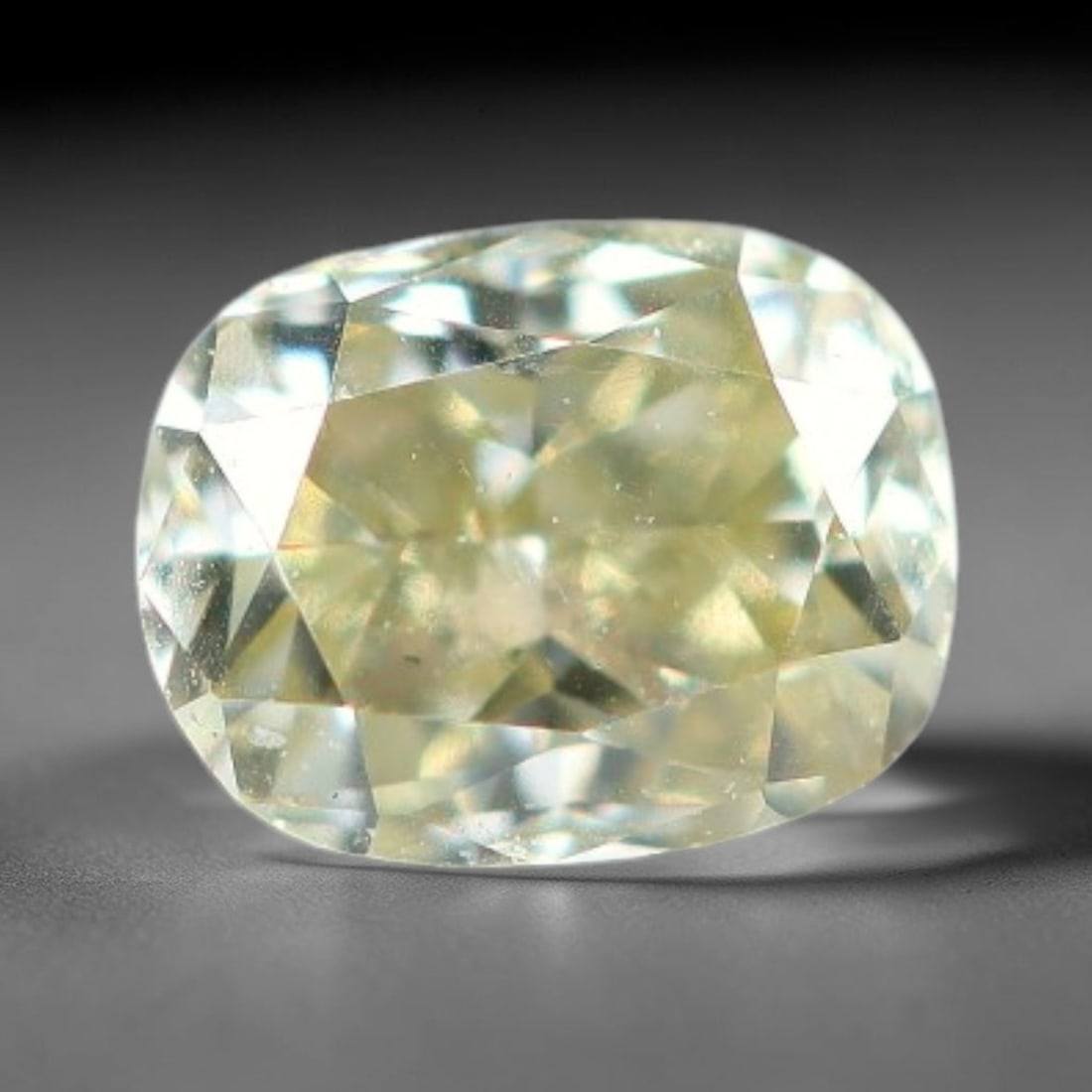 0.17ct Untreated Natural Fancy Diamond Loose Gemstone, 95BH: This fully polished untreated natural fancy diamond features inherent internal mineral markings characteristic of natural diamond formation, measured at calibrated dimensions of 3.5x2.8x2mm. Precision