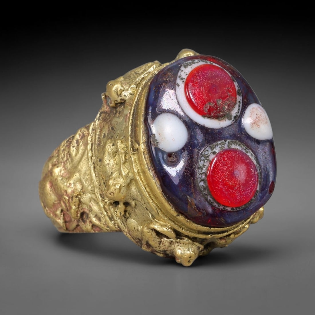 Antique Islamic Millefiori Evil Eye Glass Cabochon Set Vintage Signet Ring (1700-1900 CE), 80FM: The primary collectible value resides within the inset antique millefiori evil-eye glass cabochon, authentic genuine antique glass (distinguished from earlier ancient glass and modern vintage glass) c